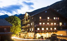 Hotel Moelltalerhof